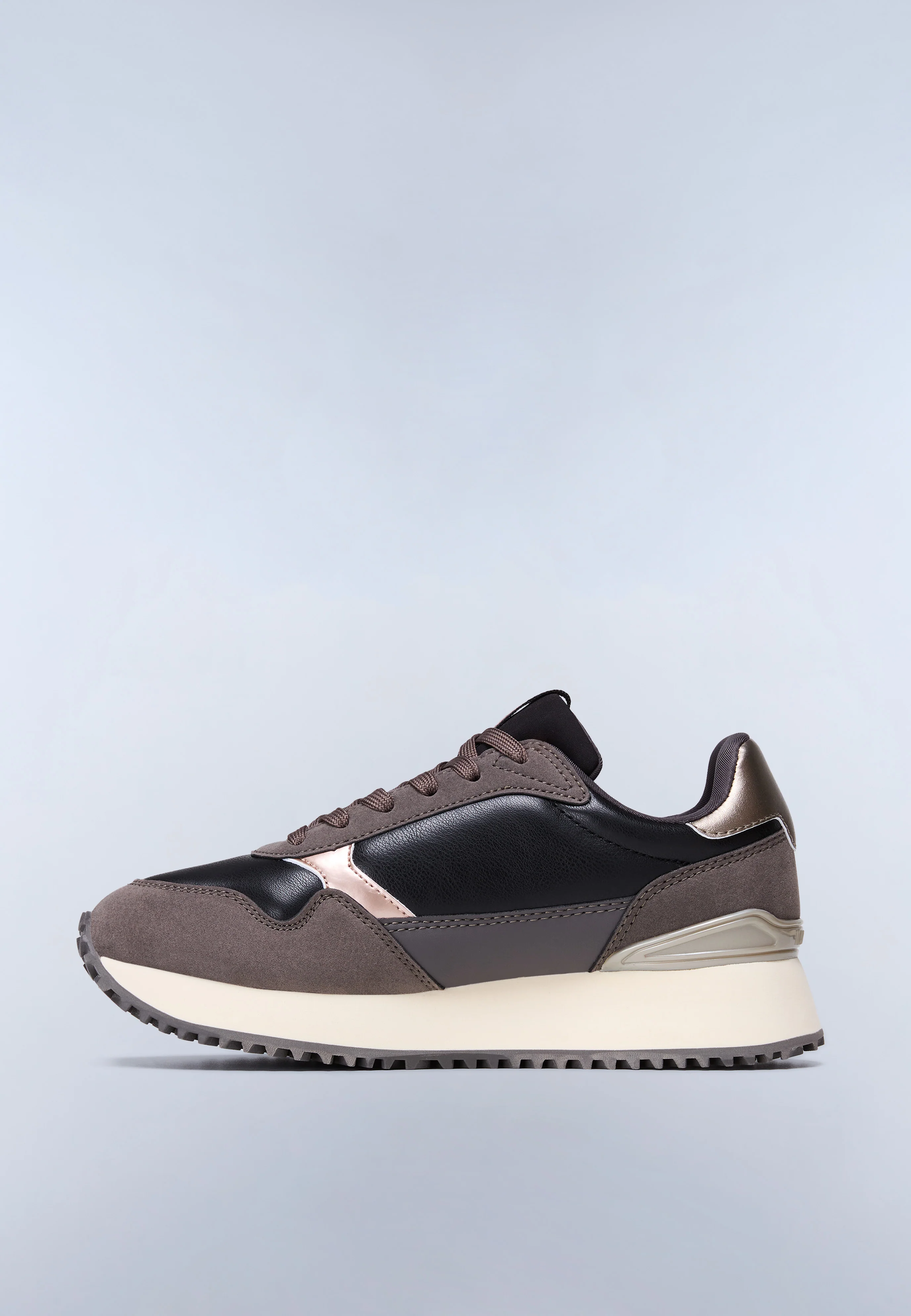 Astra Mono Trainers - Image 3