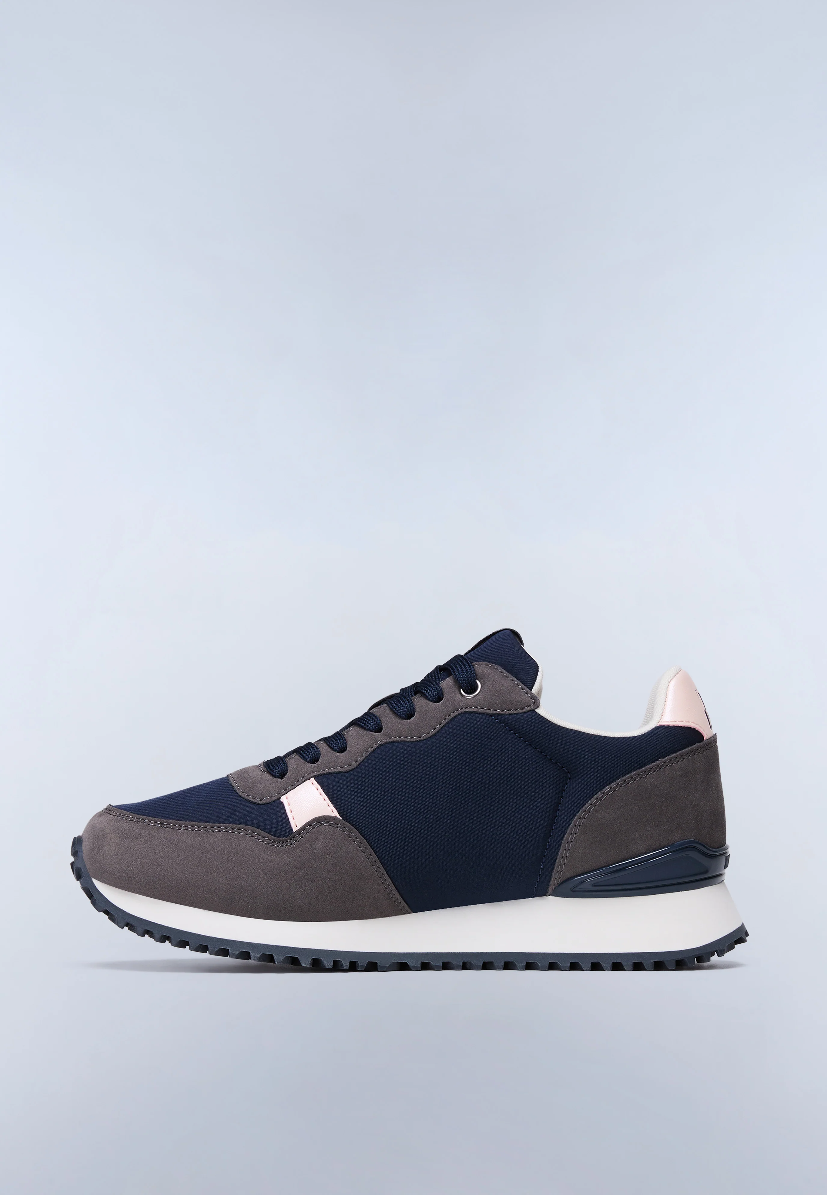 Astra Trainers - Image 3