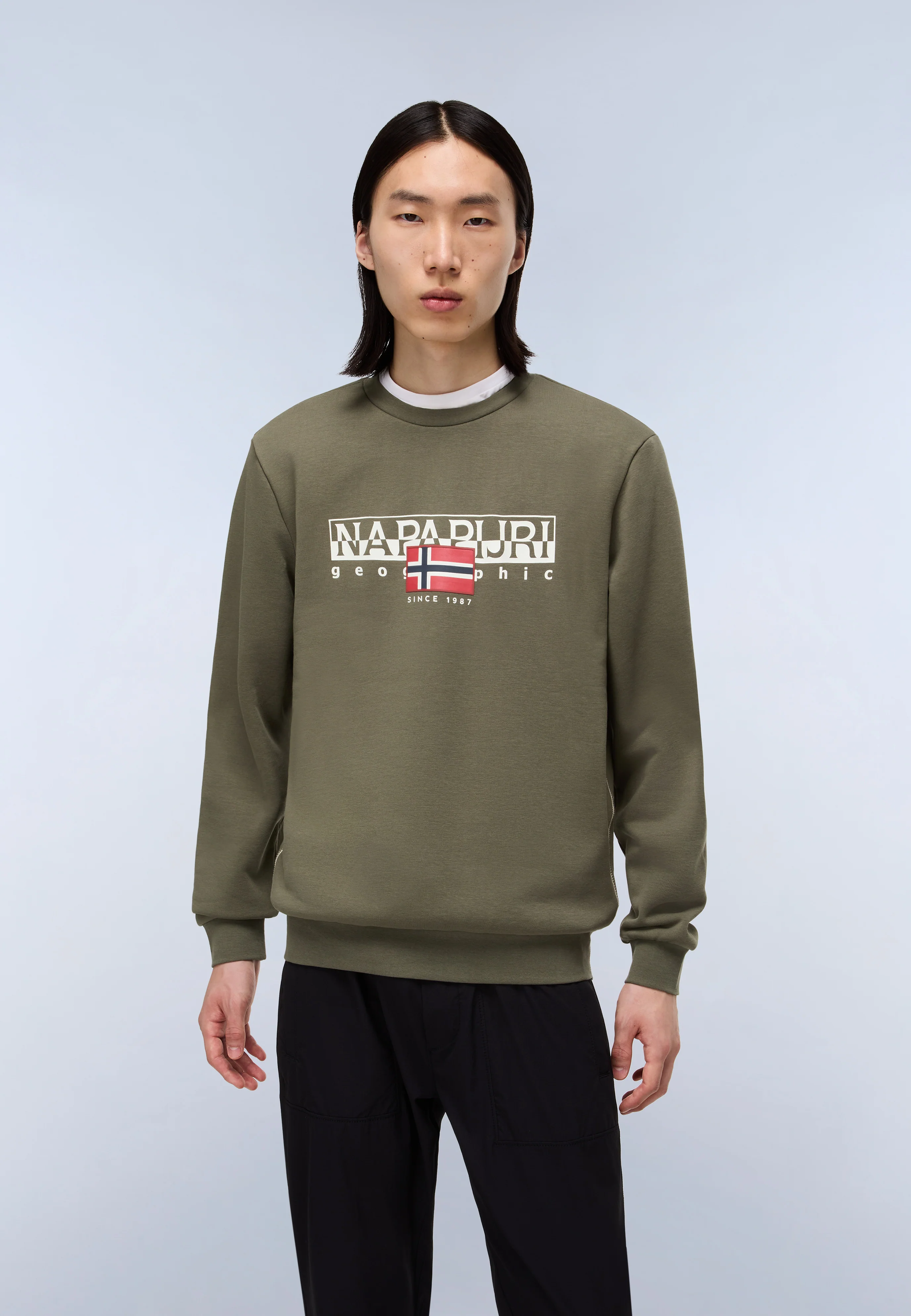 Aylmer Winter Sweatshirt - Image 3