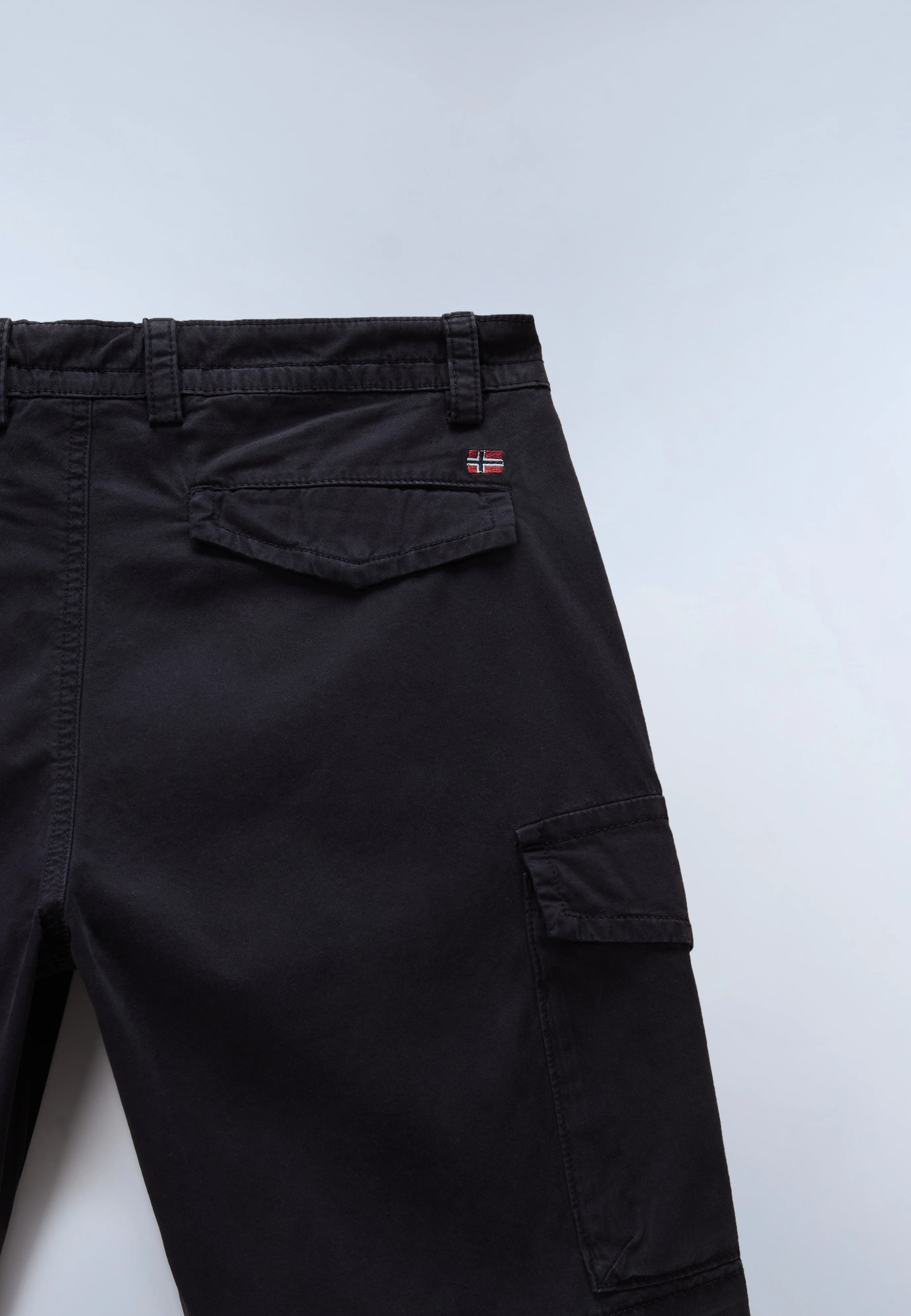 Deline Bermuda Shorts - Image 7