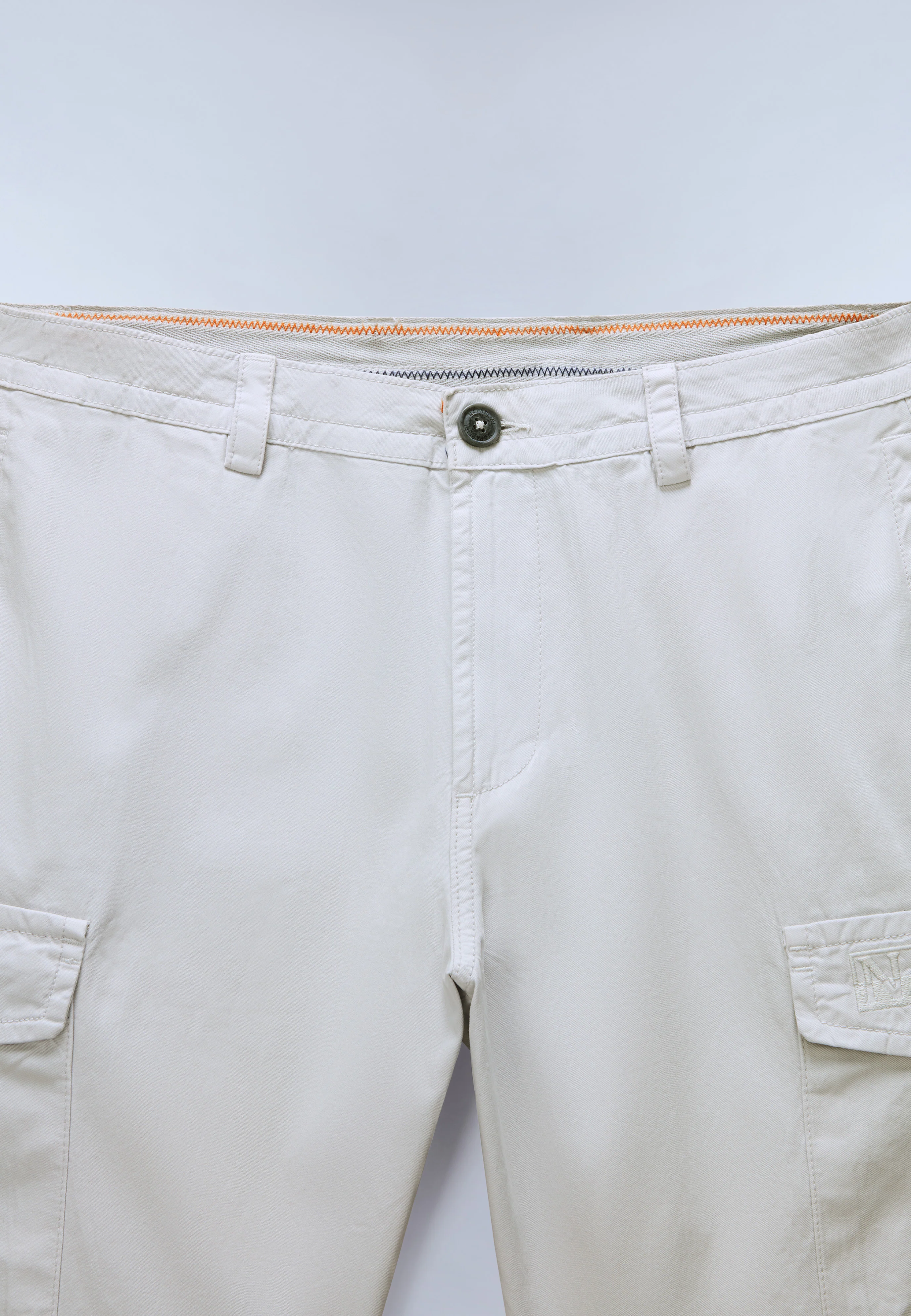 Deline Bermuda Shorts - Image 5
