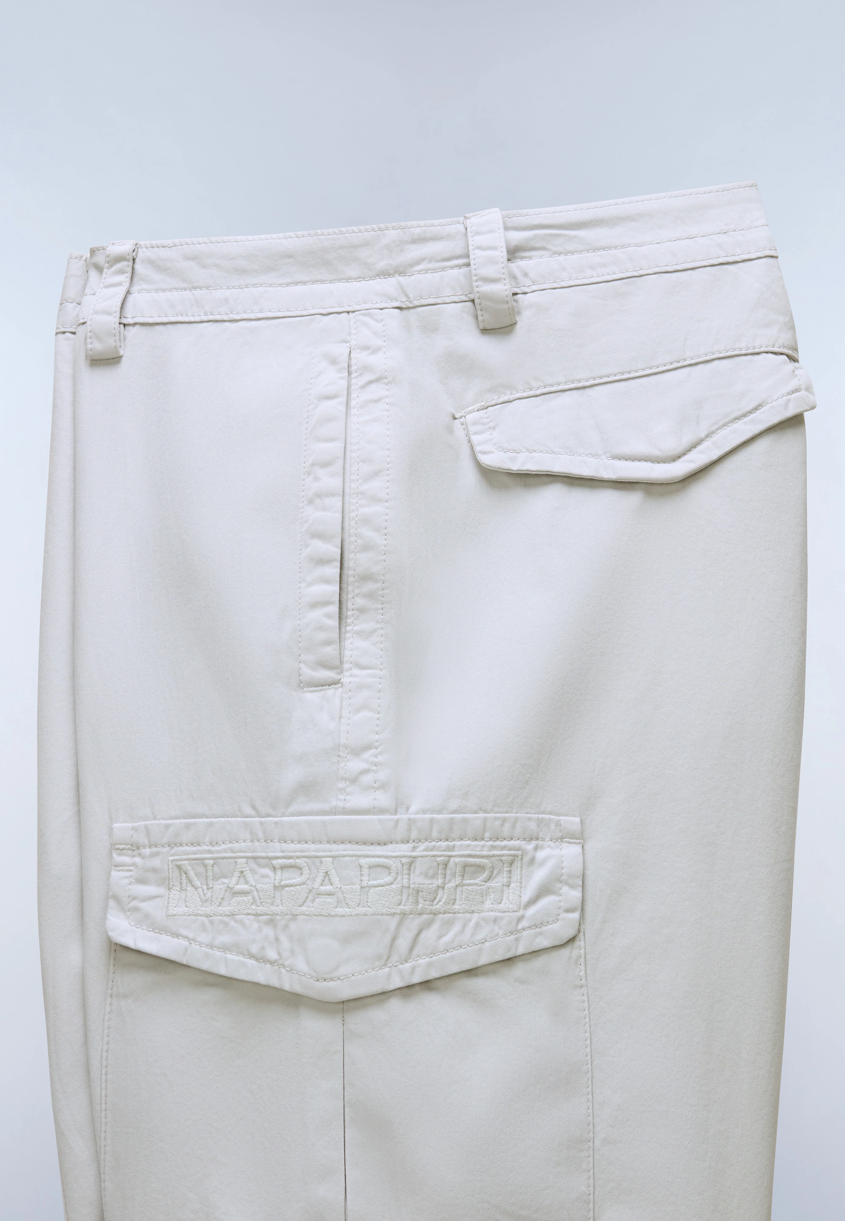 Deline Bermuda Shorts - Image 6