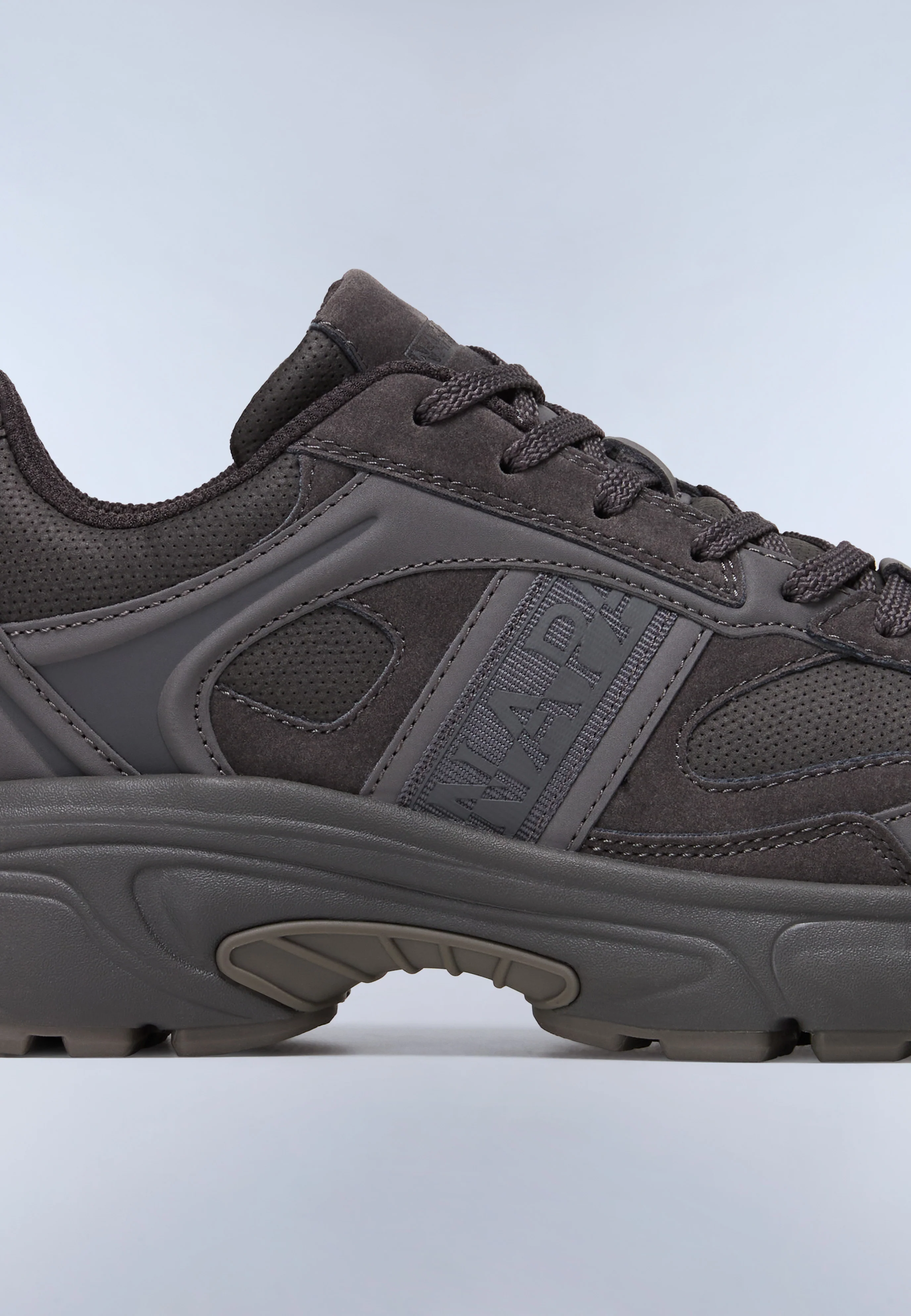 Delta Trainers - Image 8