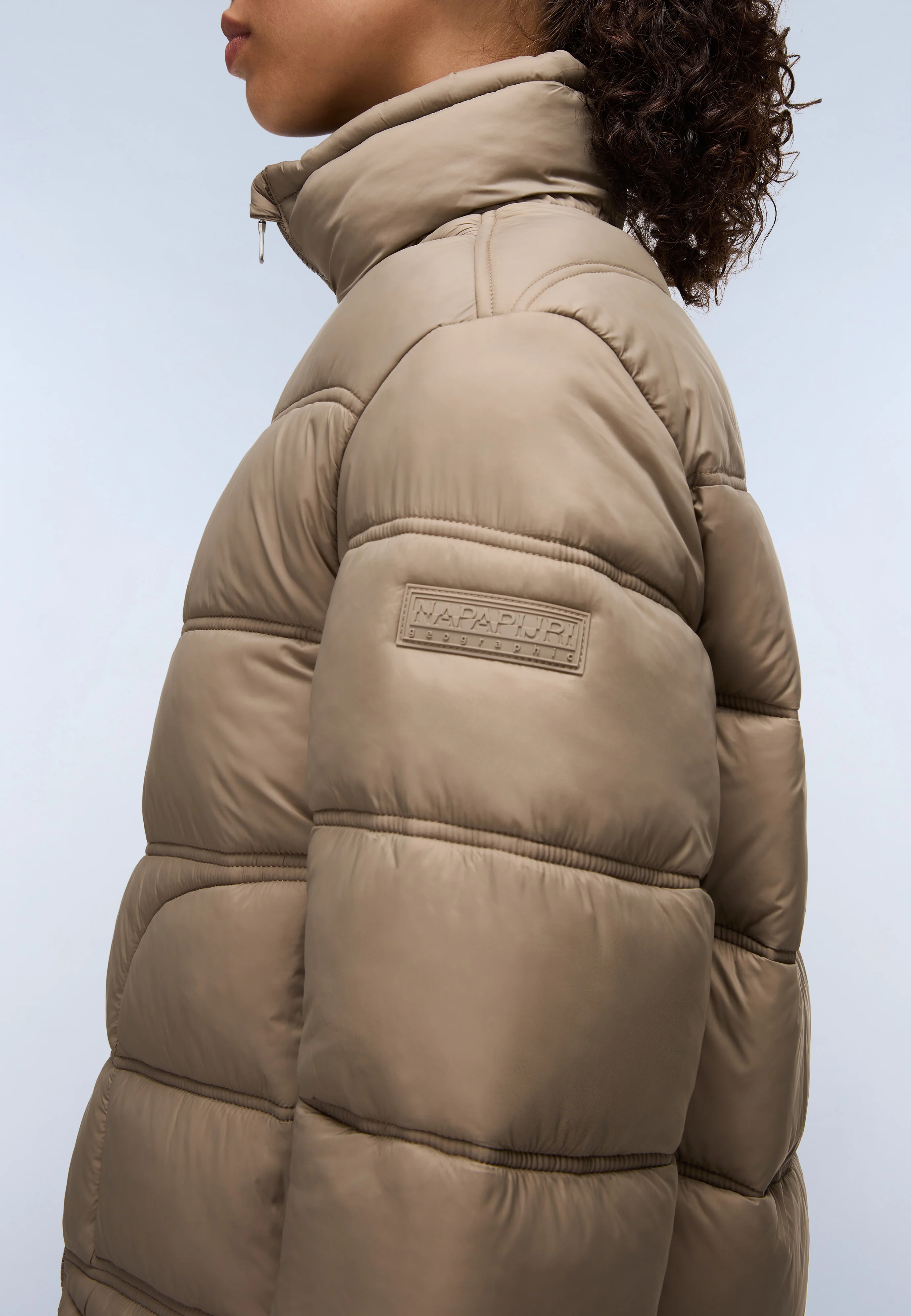 Ega Short Puffer Jacket - Image 6