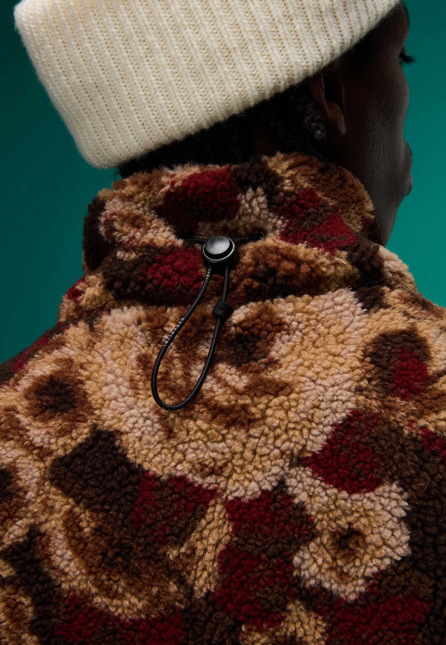 Emin Jacquard Fleece Vest - Image 8