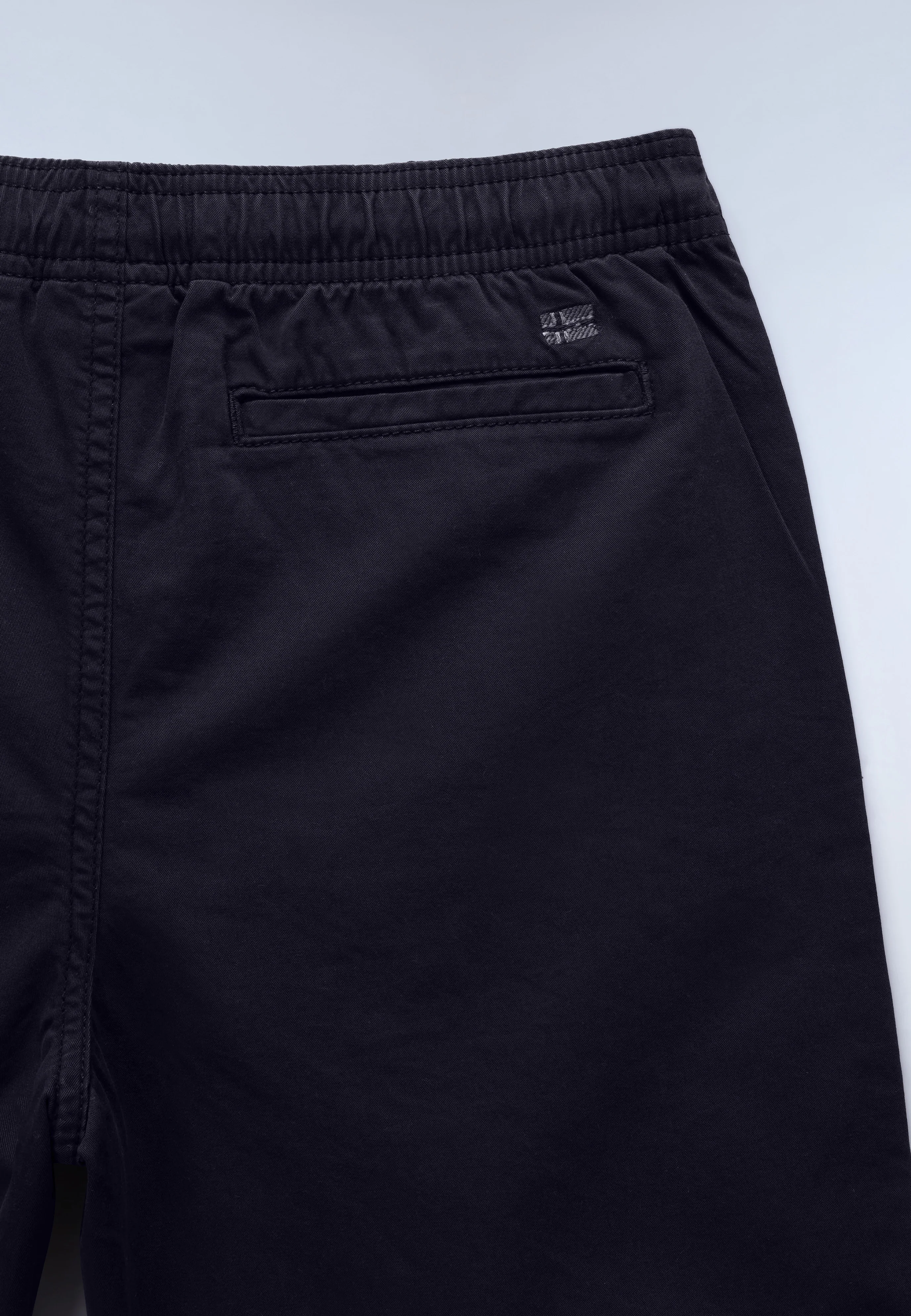 Hyperion Bermuda Shorts - Image 7