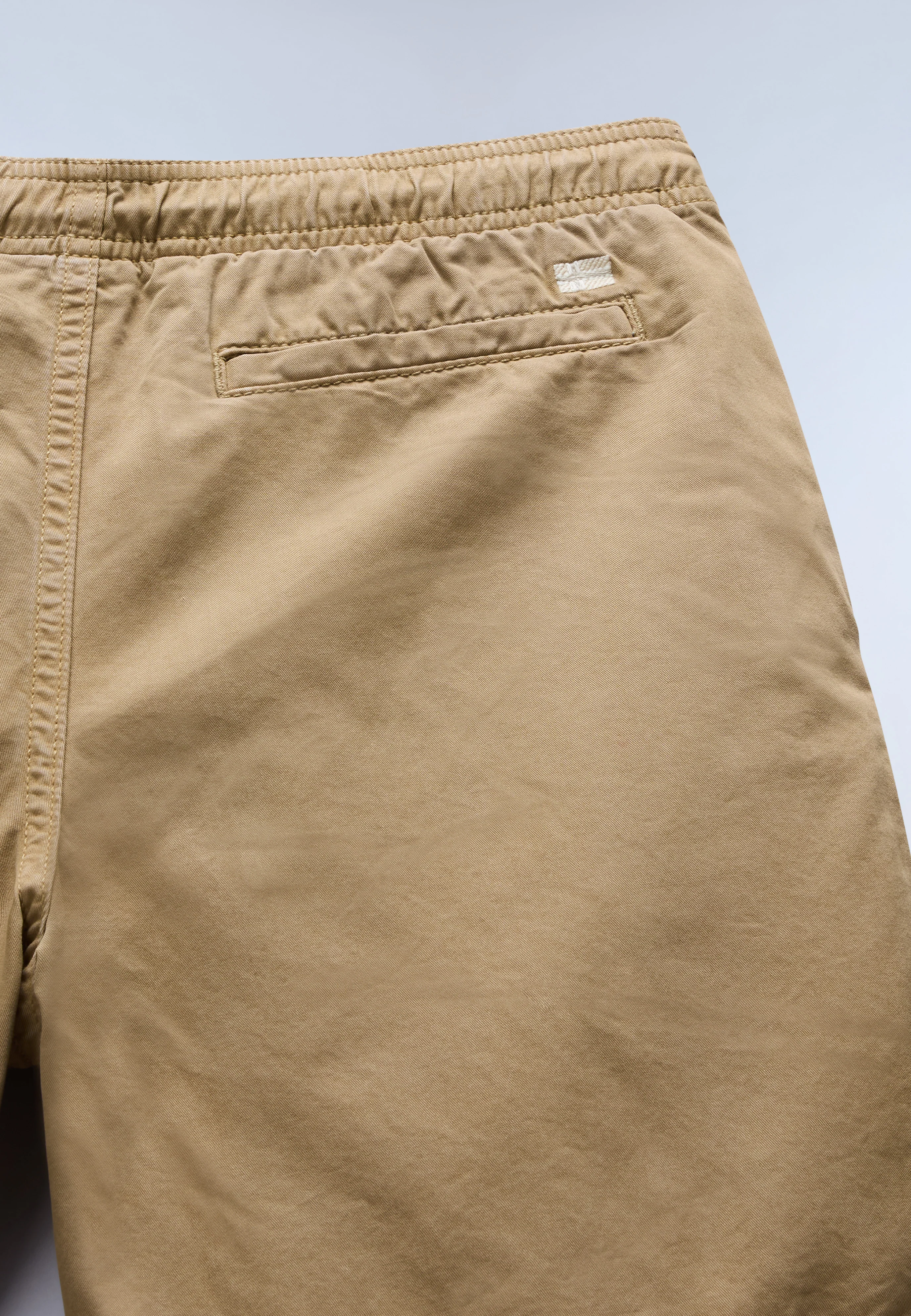 Hyperion Bermuda Shorts - Image 7