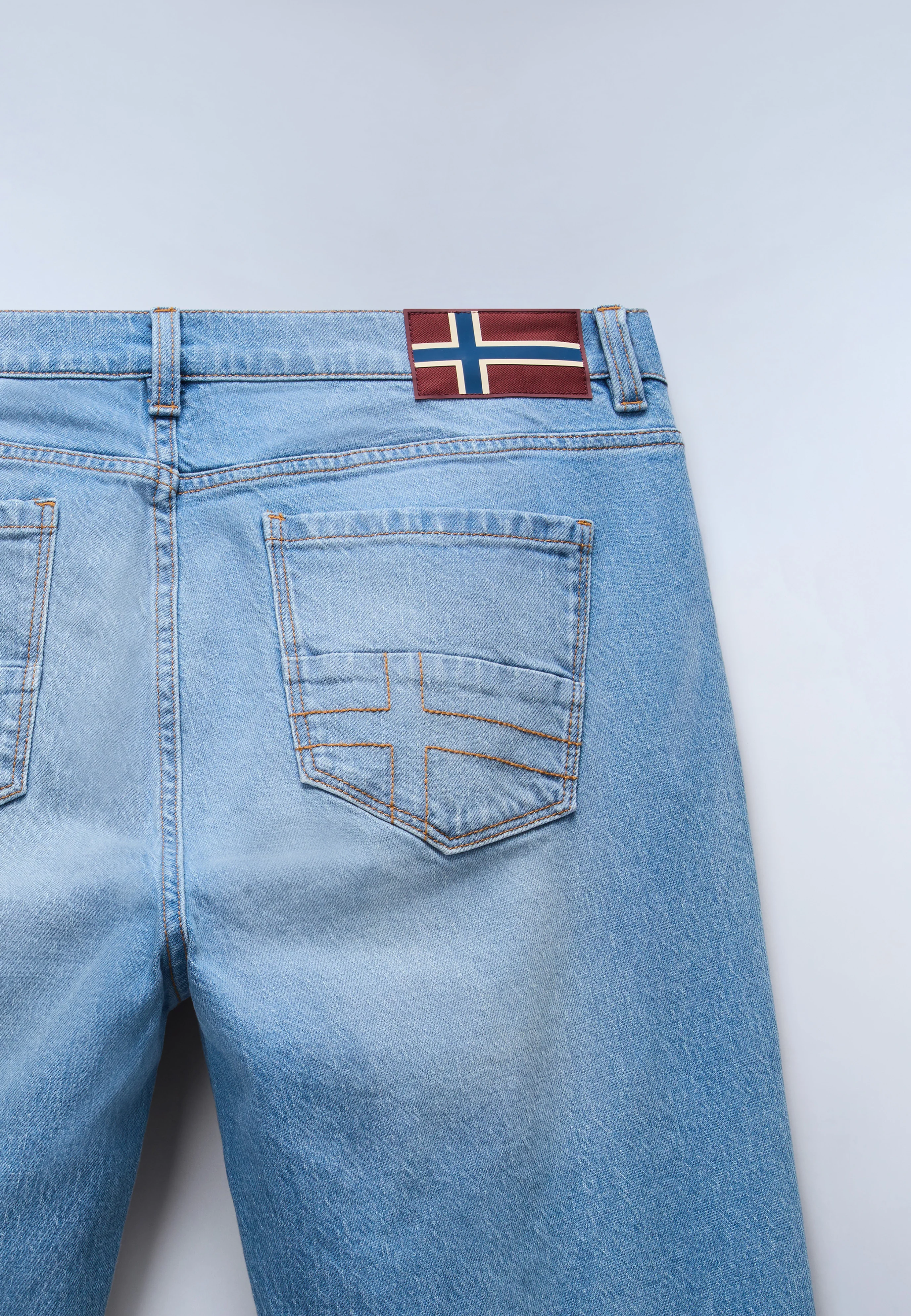 Kiene Regular Jeans - Image 7