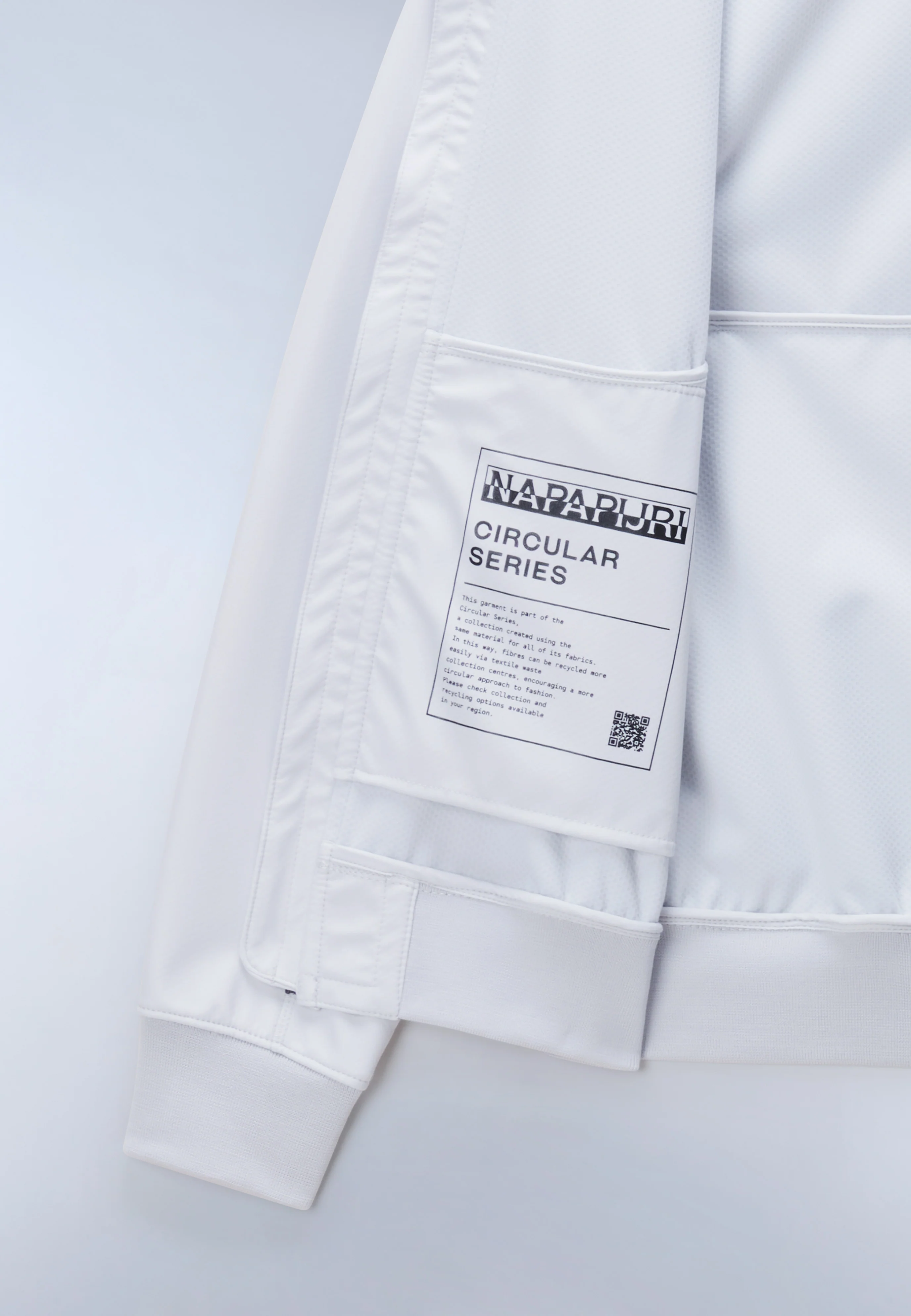 Melville Mono-material Shell Jacket - Image 9