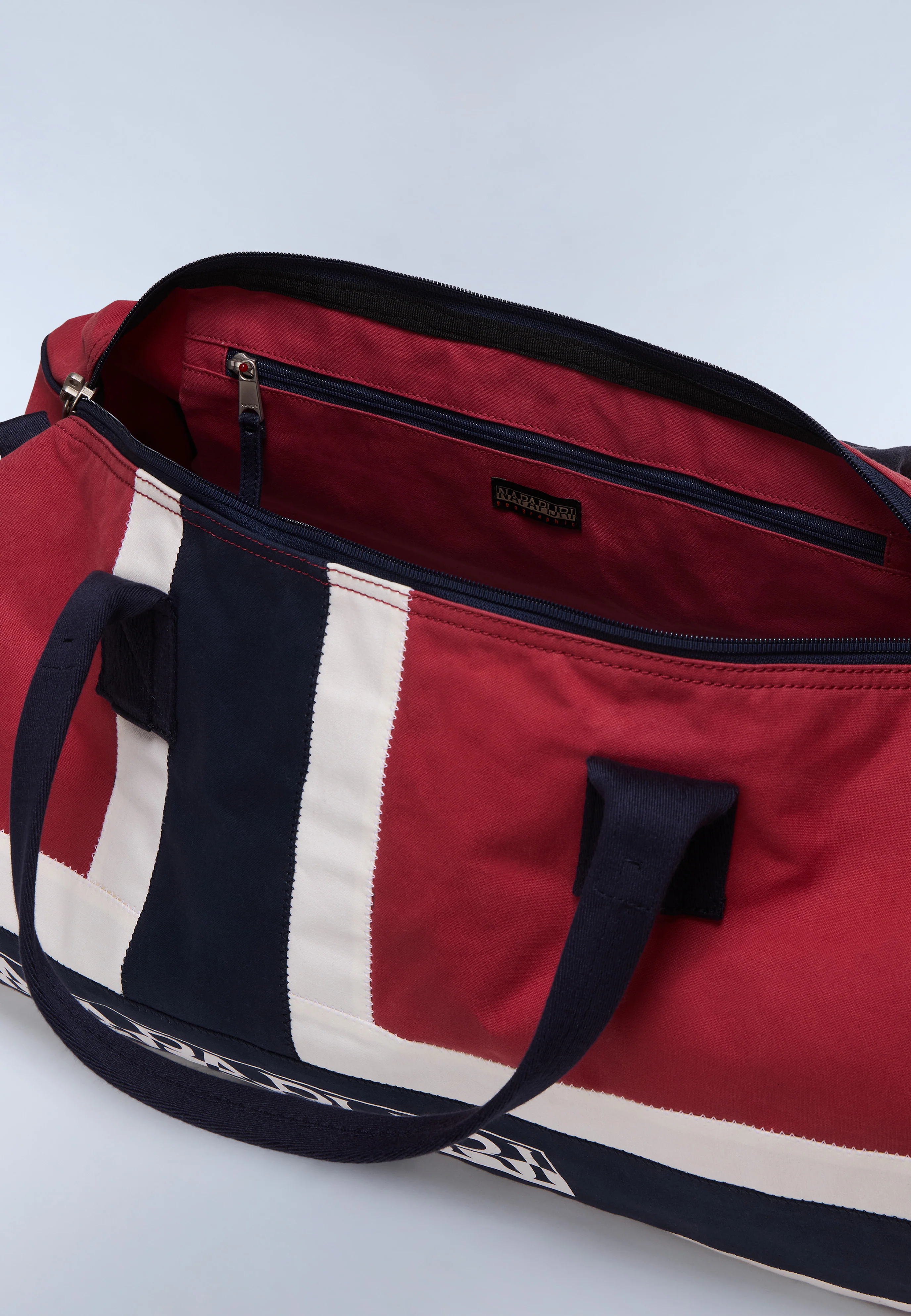 Moore Duffle Bag - Image 9
