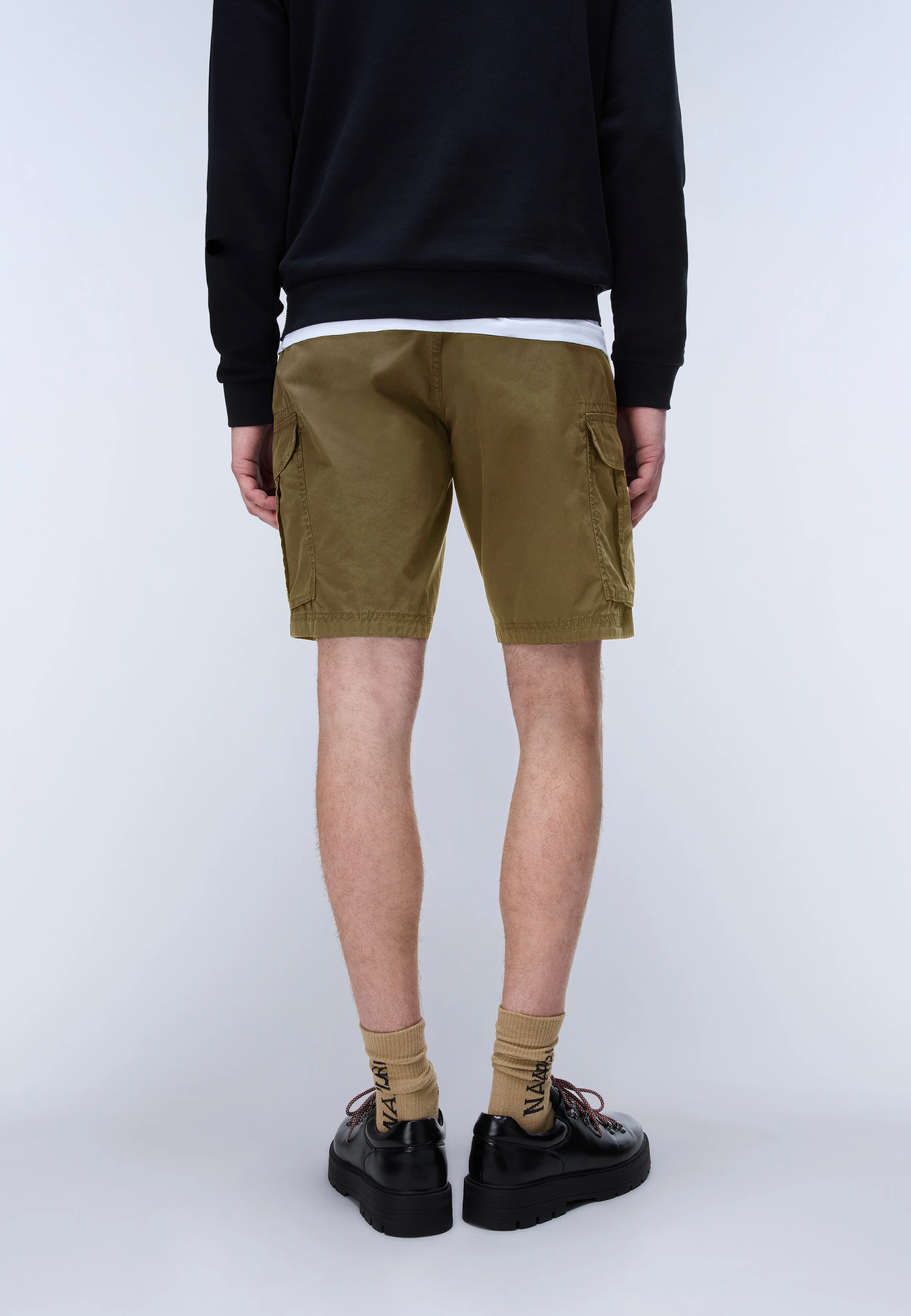 Noto Bermuda Shorts - Image 4