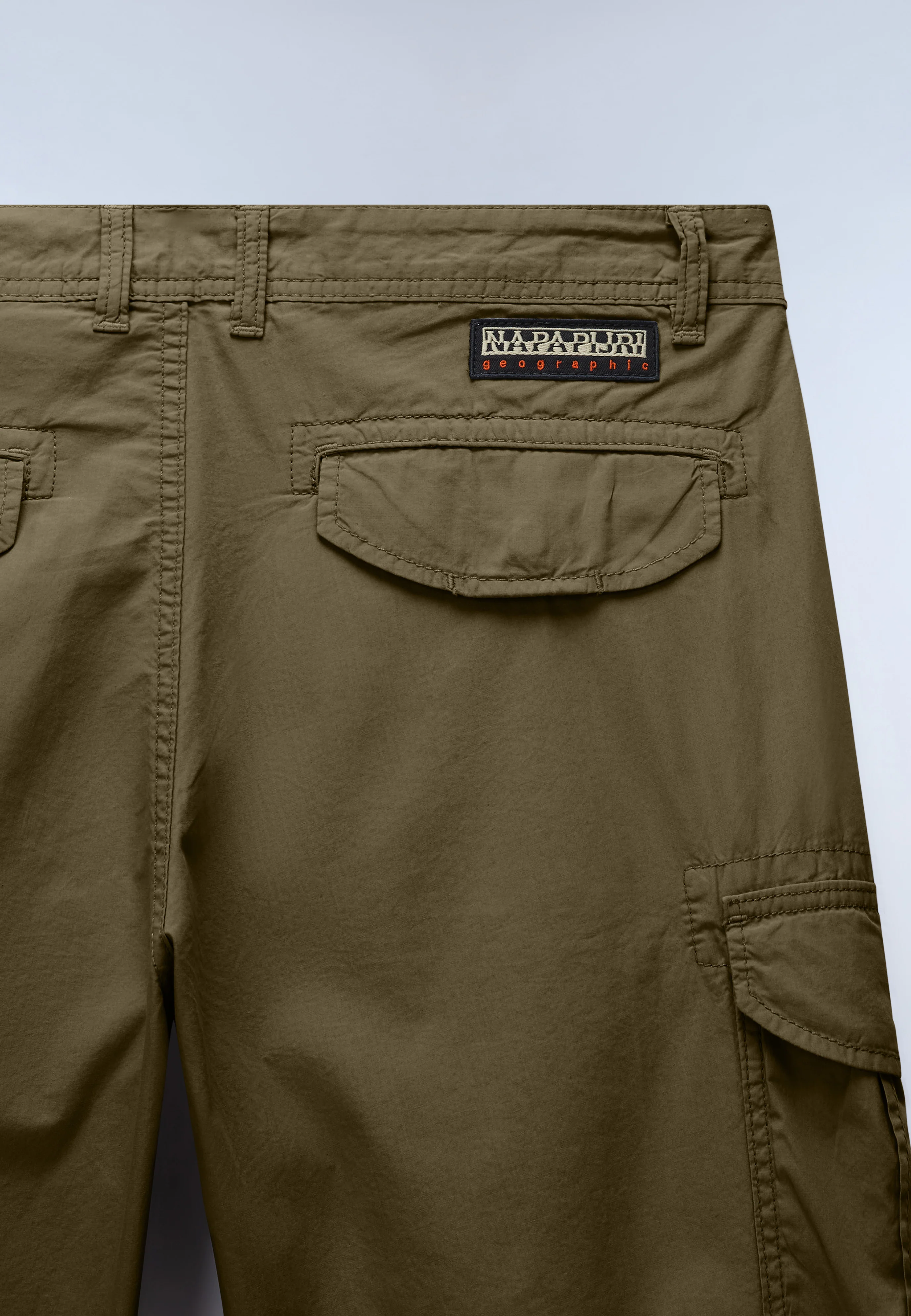 Noto Bermuda Shorts - Image 7
