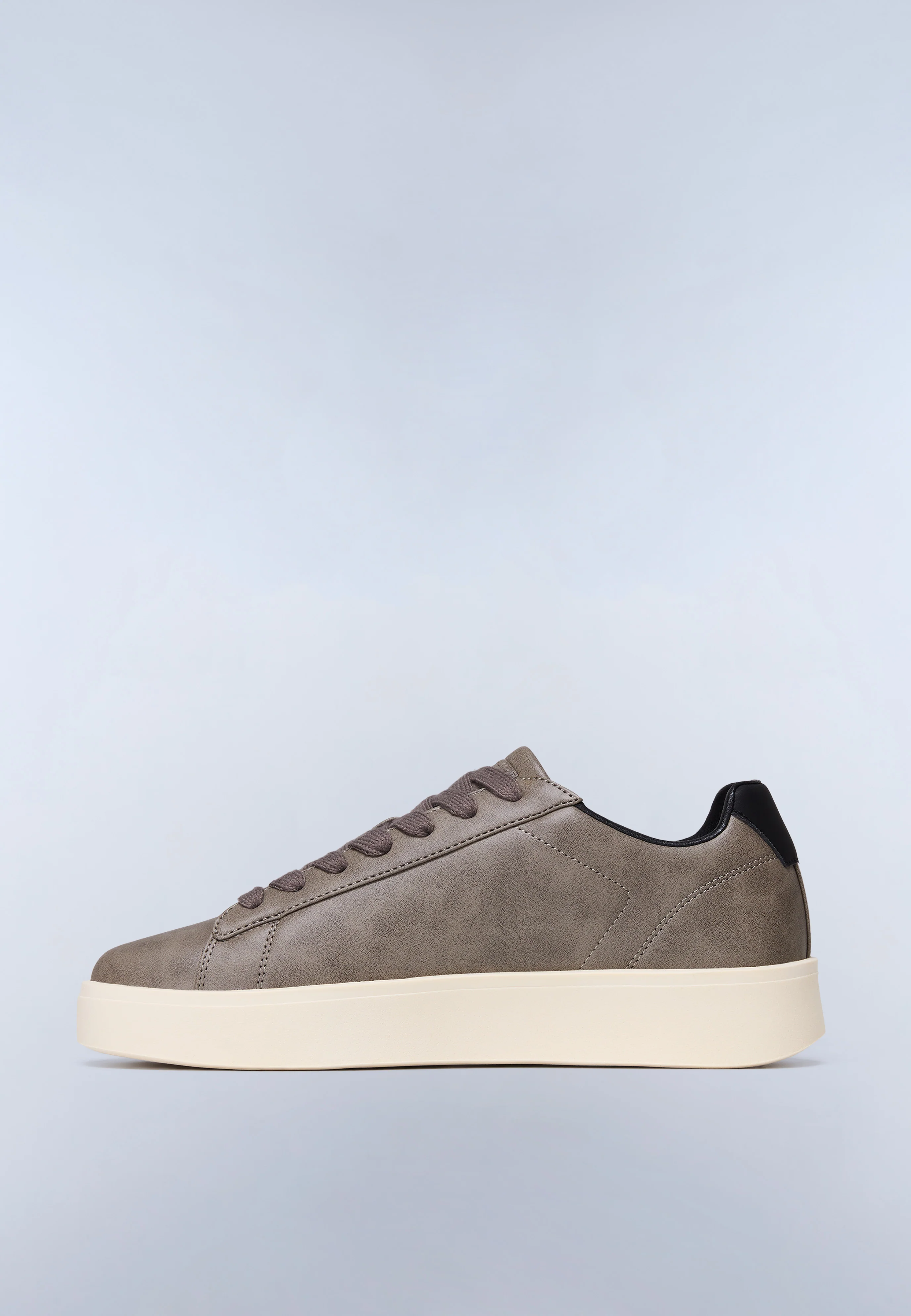 Onyx Trainers - Image 3