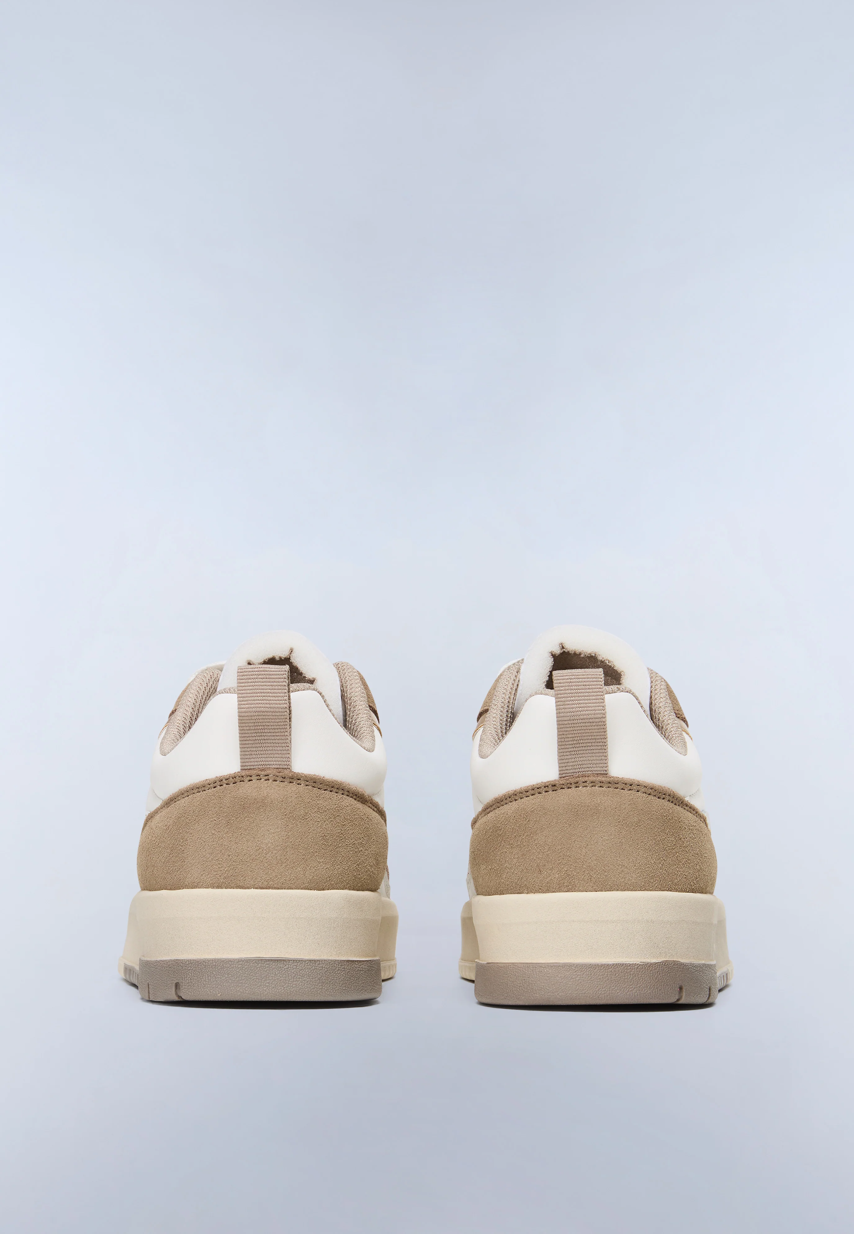 Sand Trainers - Image 2