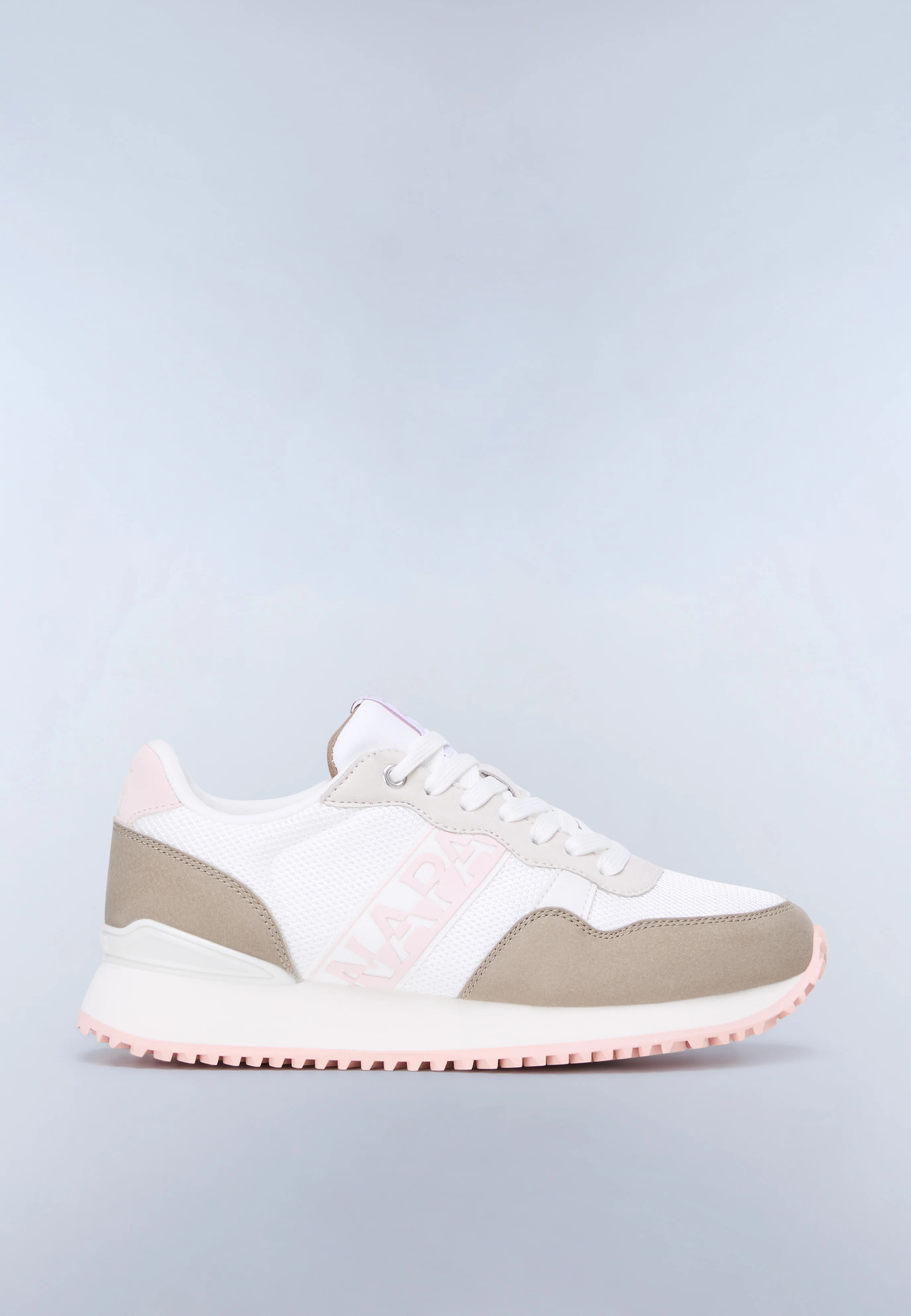 Trainers Astra Mesh