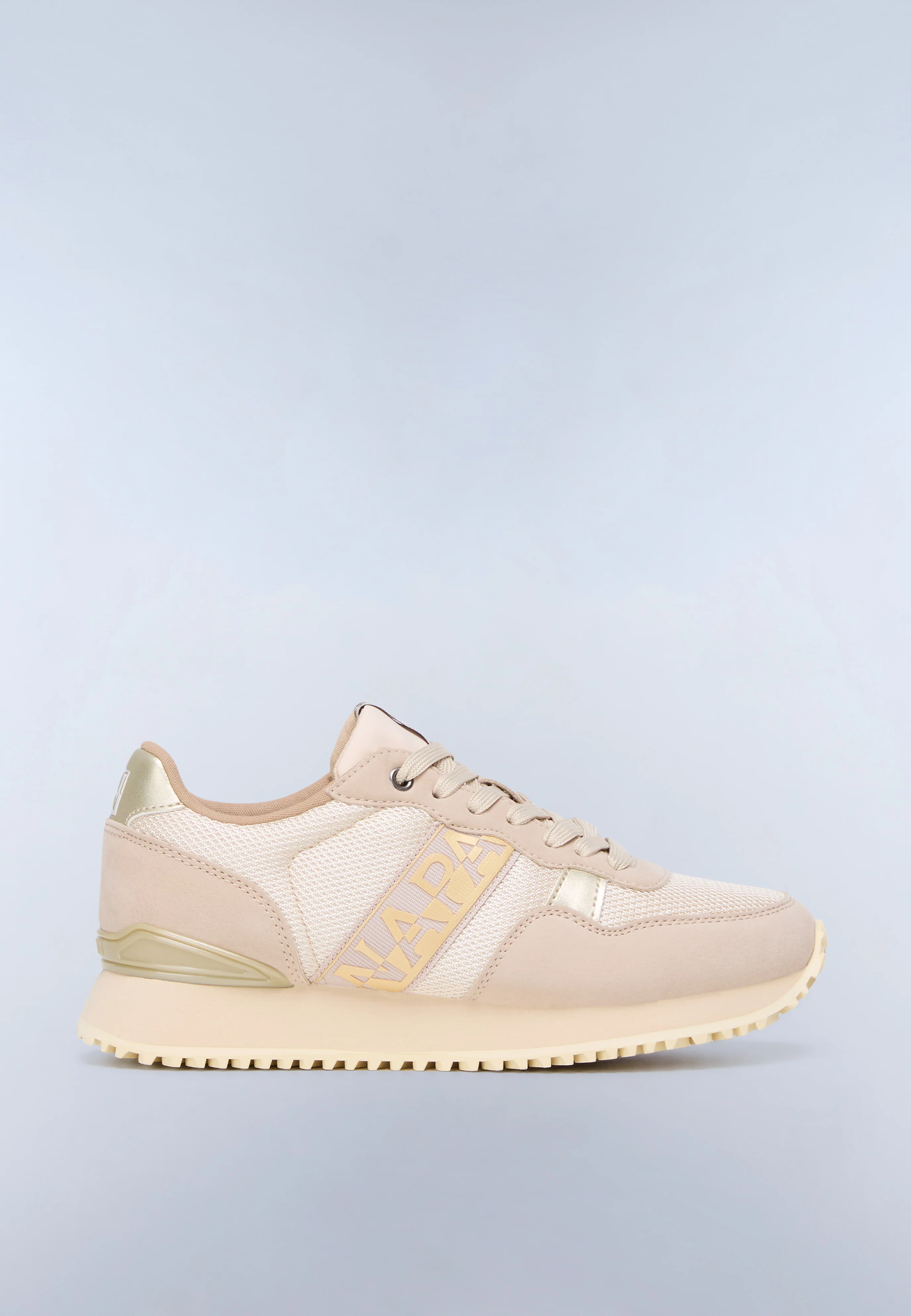 Trainers Astra Mesh