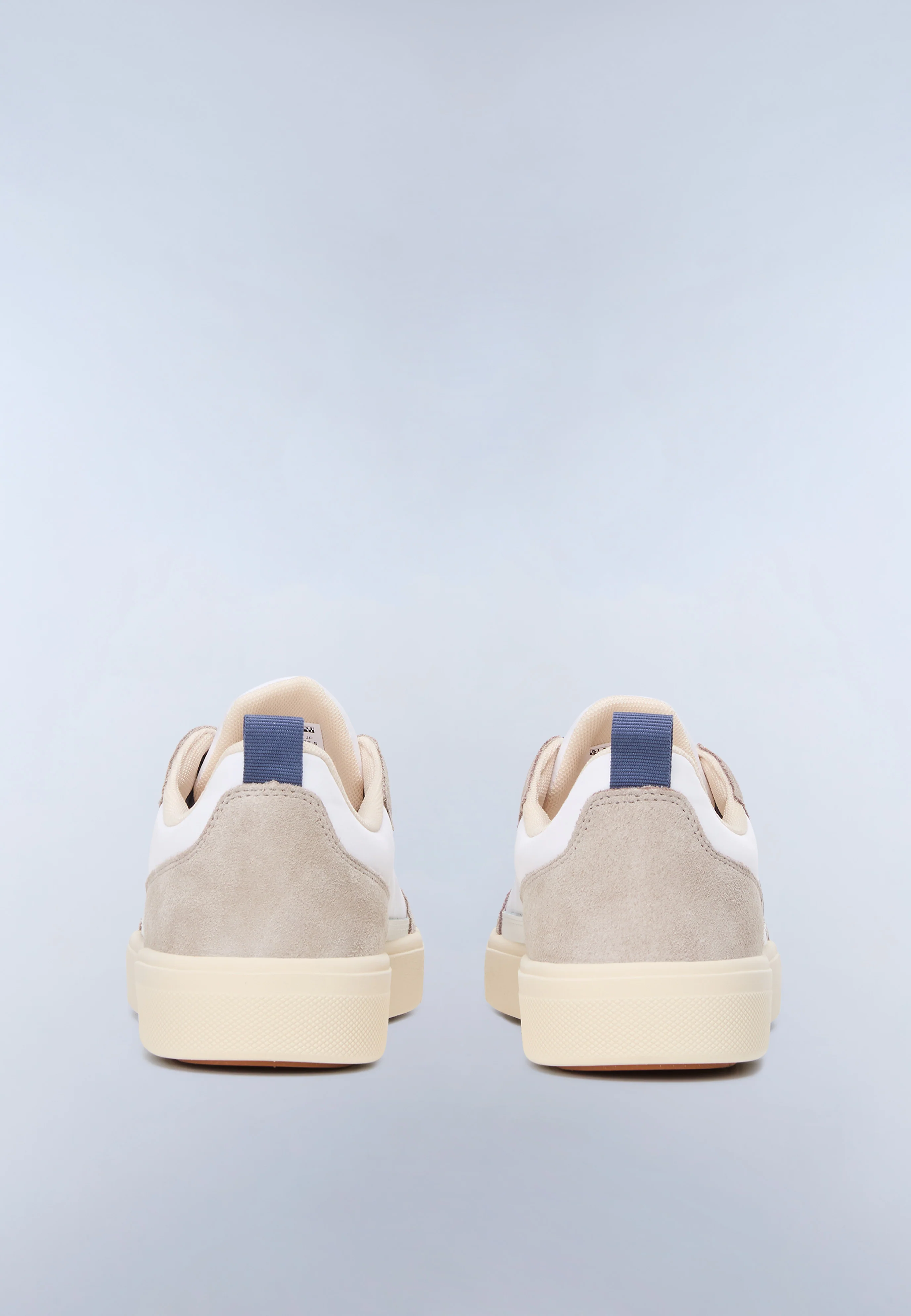 Trainers Bark - Image 2