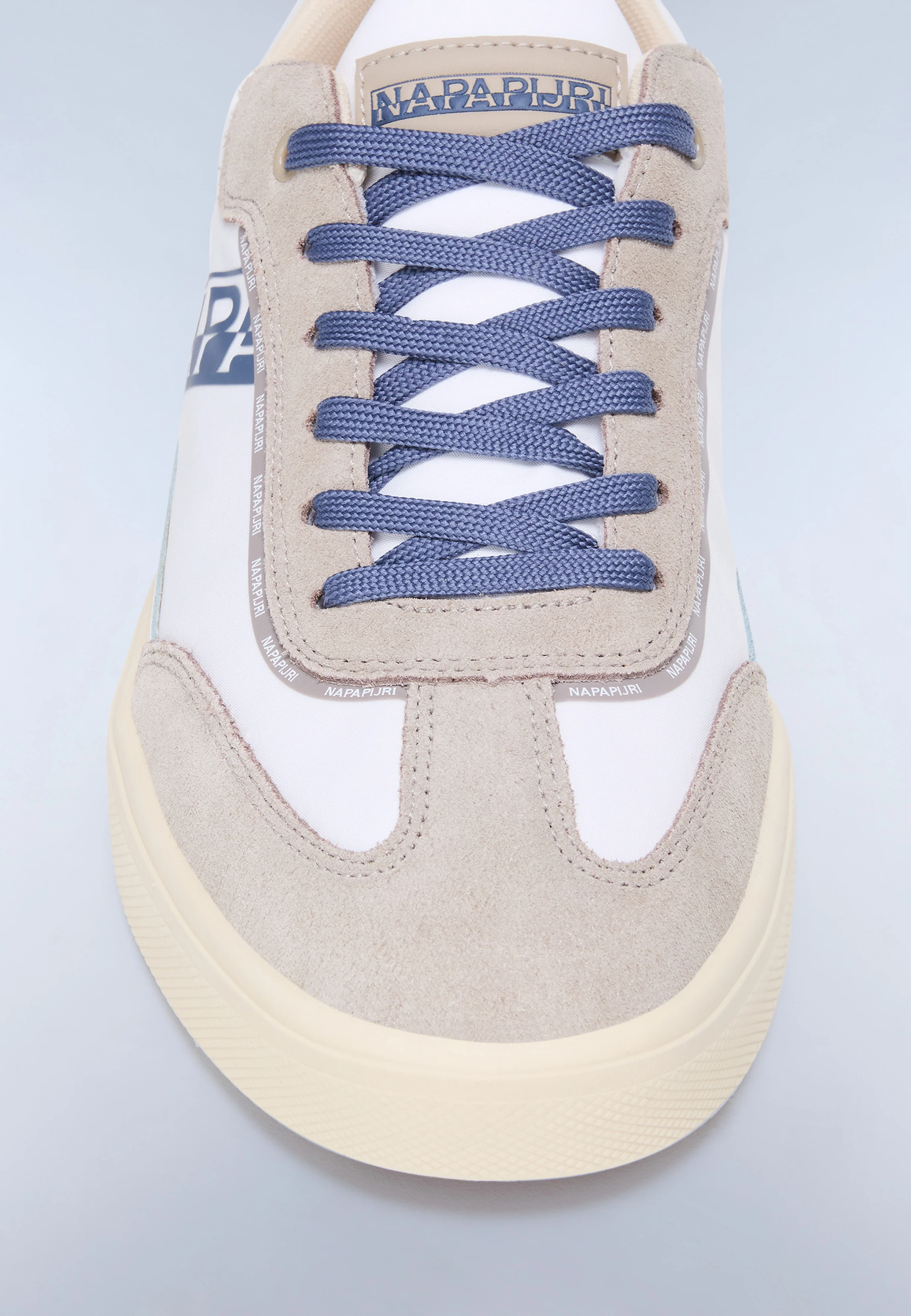 Trainers Bark - Image 7