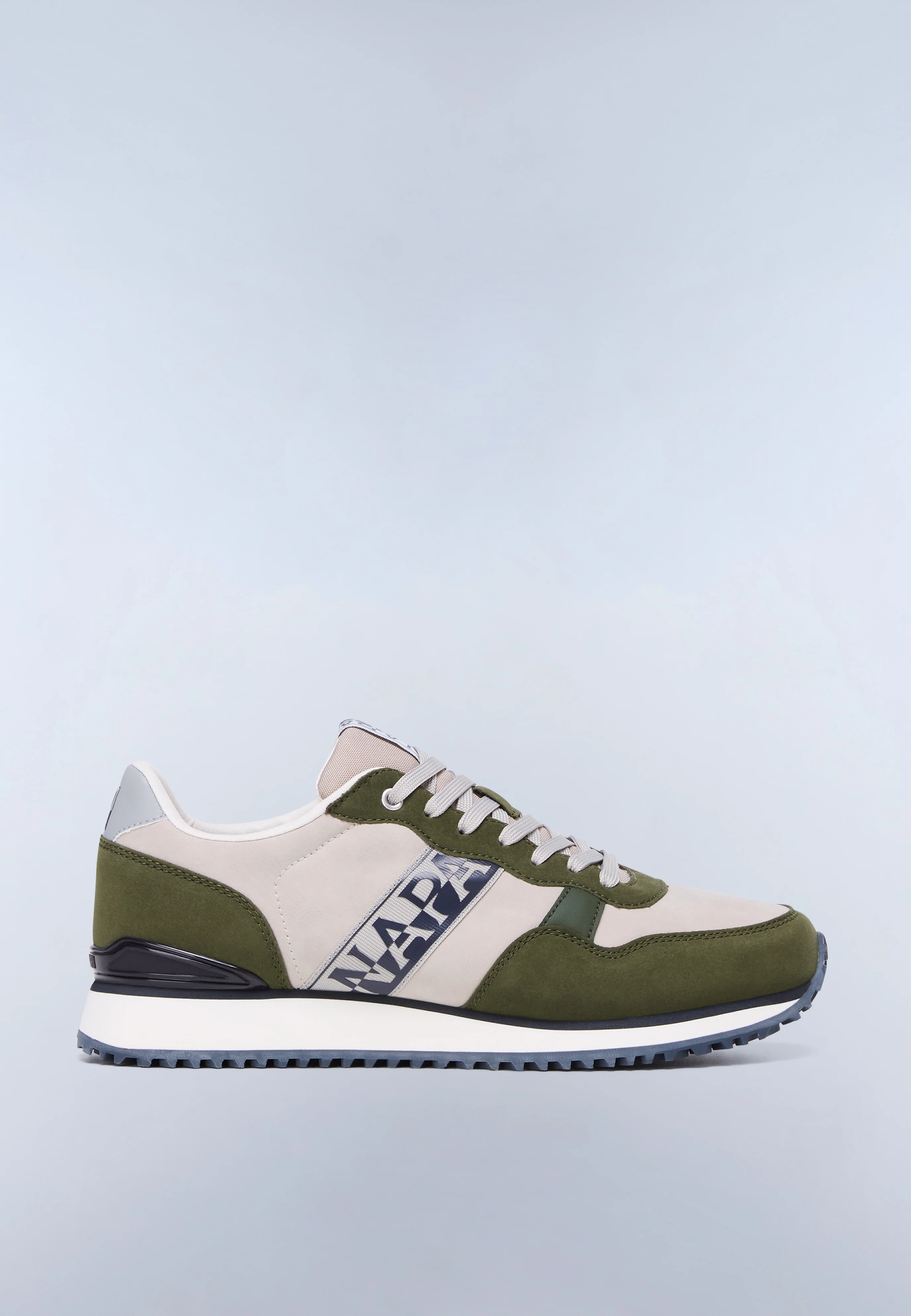 Trainers Cosmos Syn