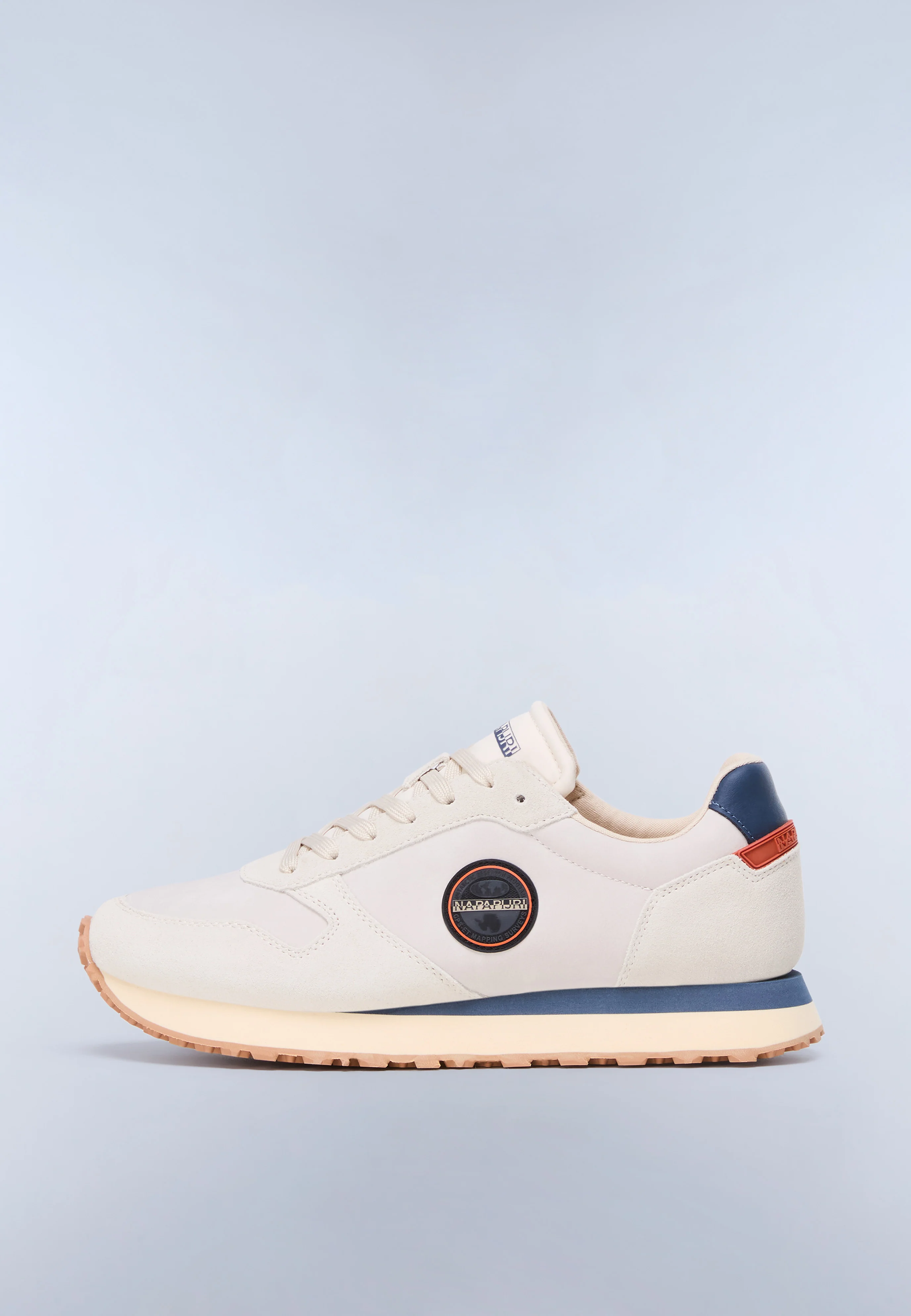 Trainers Nova - Image 3