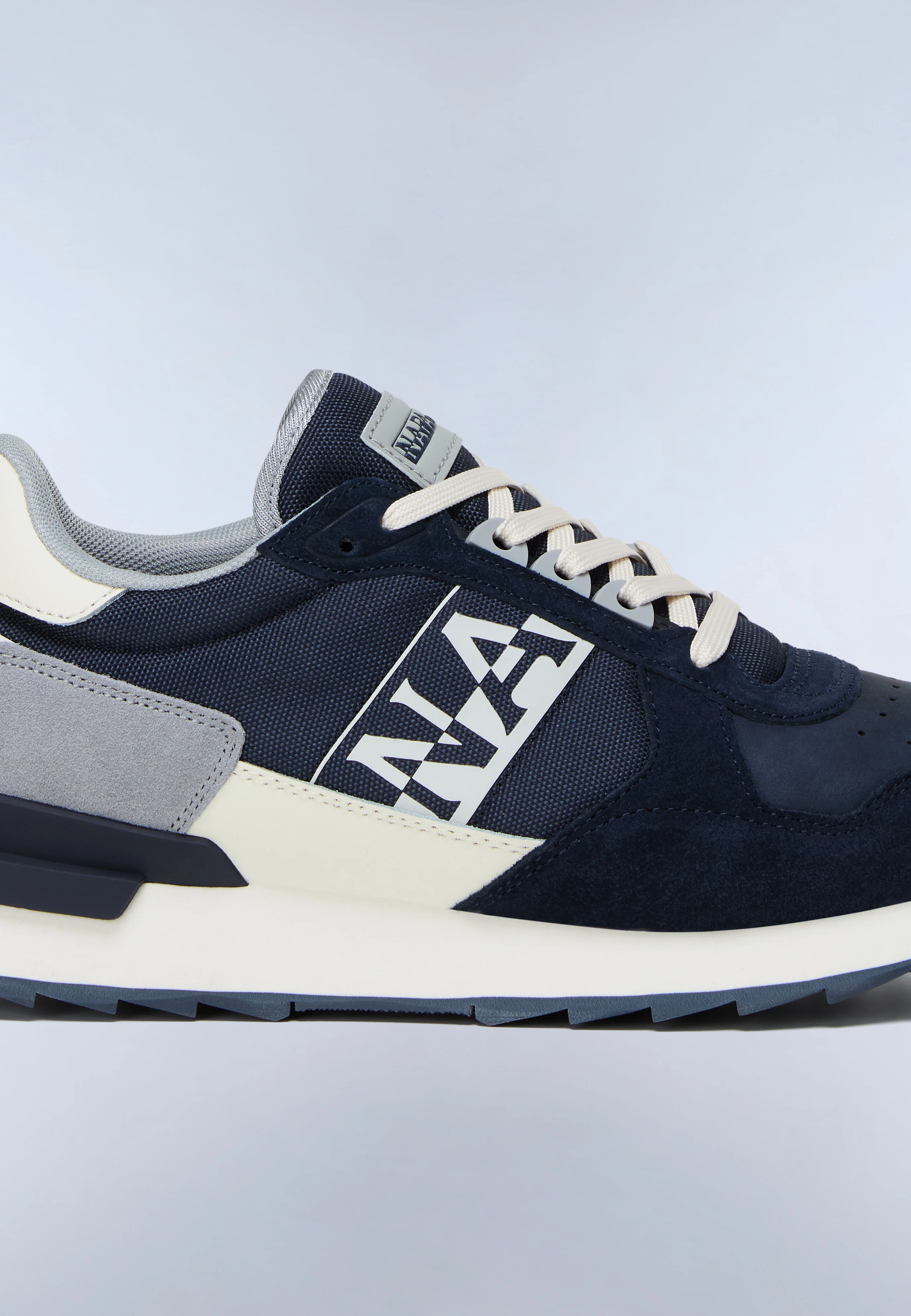 Trainers Stab - Image 8
