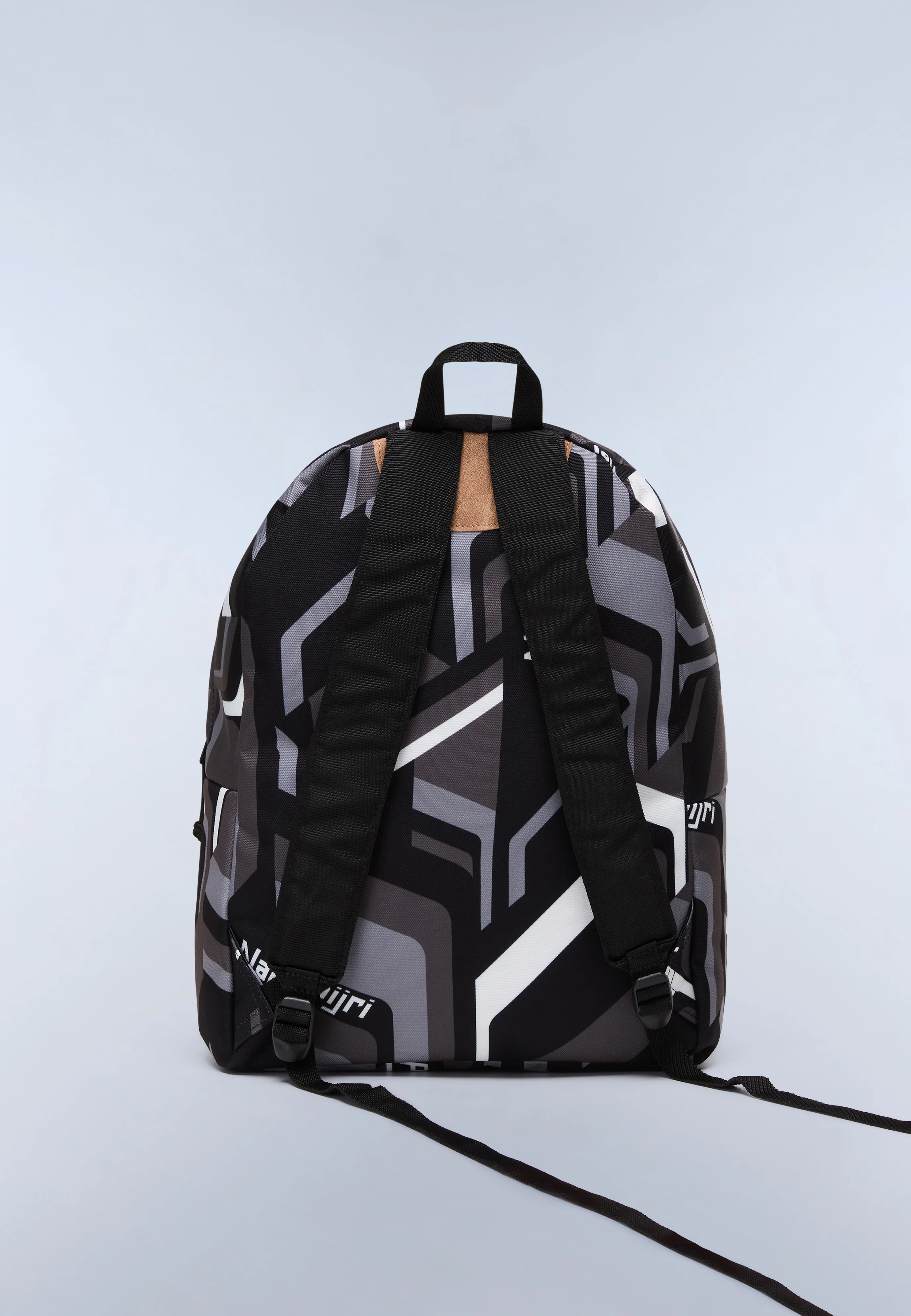 Voyage Print Backpack - 19.5 Lt - Image 4