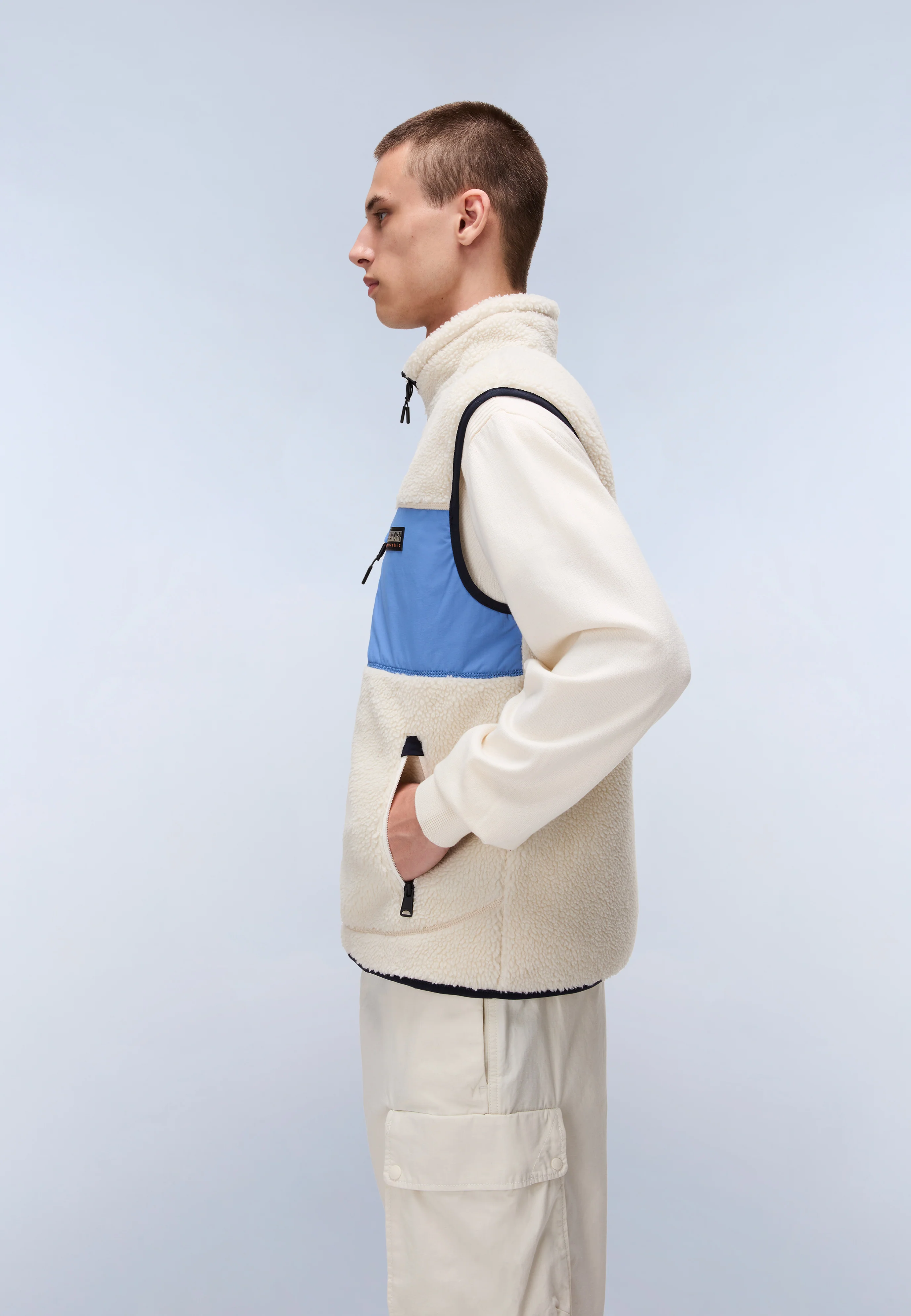 Yupik Fleece Vest - Image 4